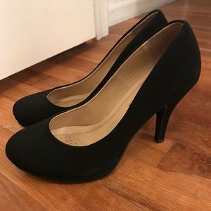 Black heels